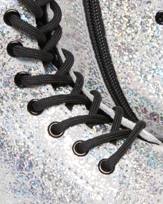 Dr. Martens apavi bērni pelēks metālisks disko krunciņš junior 1460 crinkle metāliski šņorzābaki LHJP457