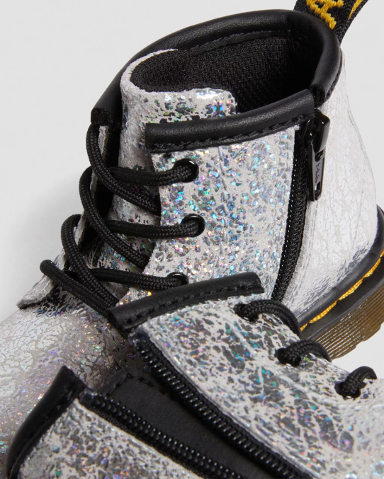 Dr. Martens apavi bērni pelēks metālisks disko krunciņš zīdaiņu 1460 kroku metāliski šņorzābaki LHJP399