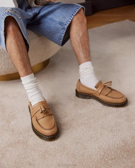 Dr. Martens apavi sievietes bēša carrara adrian carrara ādas pušķu loafers LHJP381