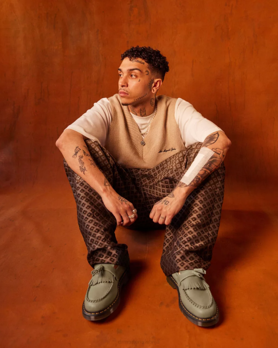 Dr. Martens apavi sievietes olīvu karāra adrian carrara ādas pušķu loafers LHJP371