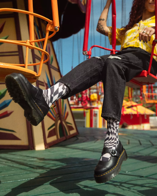 Dr. Martens apavi sievietes melna slīpēta nappa addina ziedu sprādzes ādas platformas kurpes LHJP226