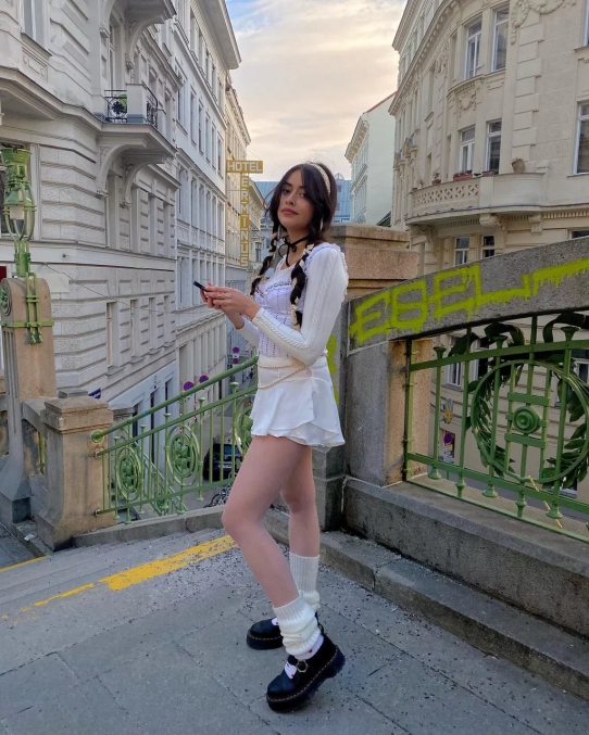 Dr. Martens apavi sievietes melna slīpēta nappa addina ziedu sprādzes ādas platformas kurpes LHJP226