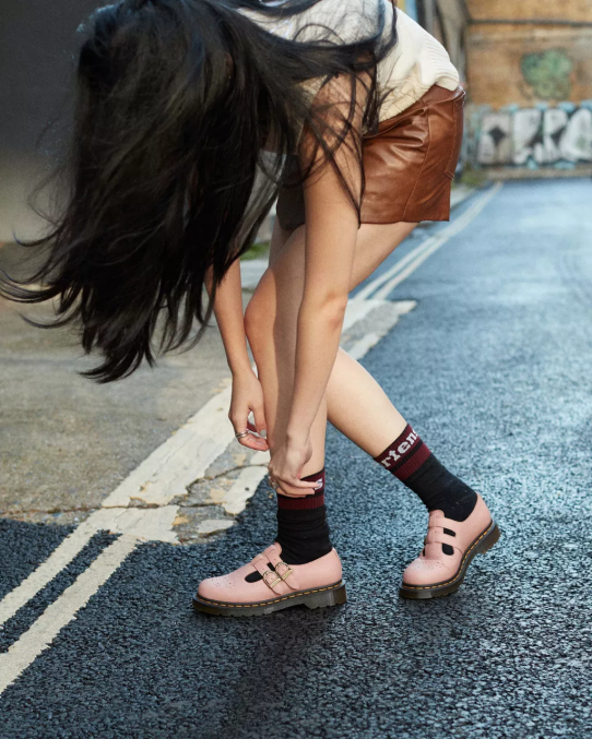 Dr. Martens apavi sievietes persiku bēša Virdžīnija 8065 Virdžīnijas ādas Mary Jane kurpes LHJP341