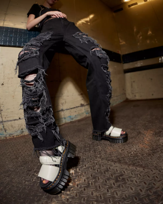 Dr. Martens apavi sievietes bruģakmens pelēks nappa lux ricki nappa lux ādas 3 siksnu platformas sandales LHJP268