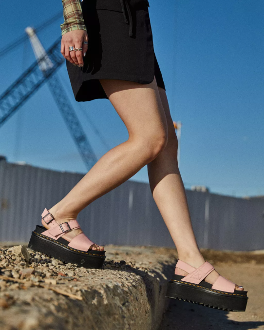 Dr. Martens apavi sievietes melns un rozā voss athena ādas platformas sandales LHJP260