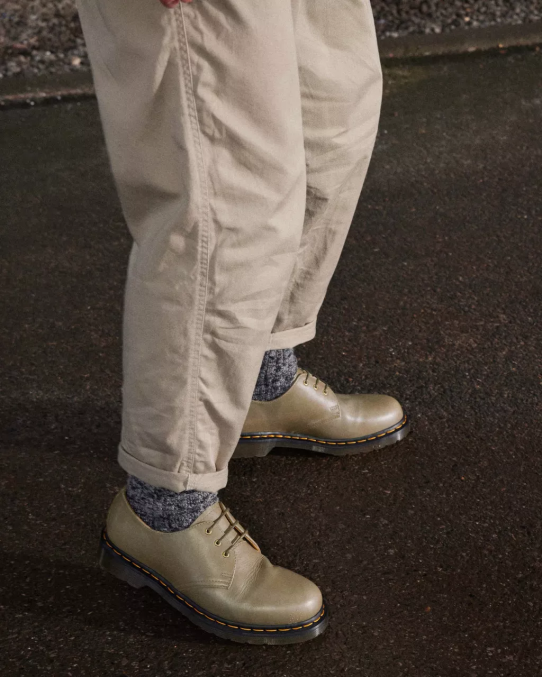 Dr. Martens apavi sievietes olīvu karāra 1461 Carrara ādas oksfordas kurpes LHJP292