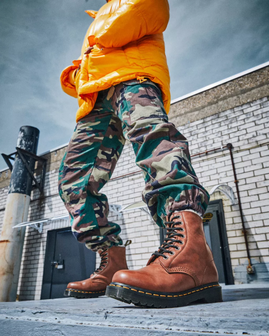 Dr. Martens apavi sievietes iedeguma kalējs 1460 serena mākslīgās kažokādas ādas zābaki LHJP25