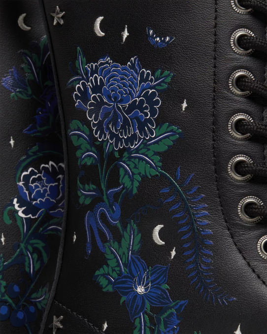 Dr. Martens apavi sievietes melna ziedu mash up k hidro 1490 mistiski ziedu ādas zābaki līdz ikru vidum LHJP364