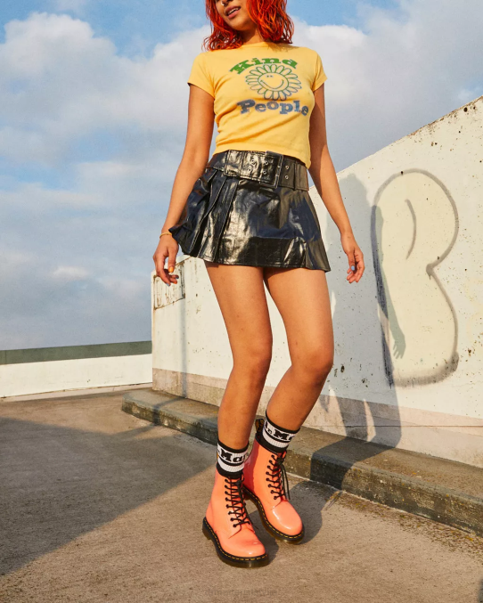 Dr. Martens apavi sievietes coral lucido & patent lamper 1460 lakādas šņorzābaki LHJP135