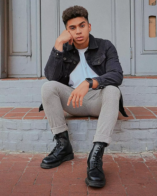 Dr. Martens apavi sievietes melna gluda 1460 mono gludas ādas šņorzābaki LHJP21