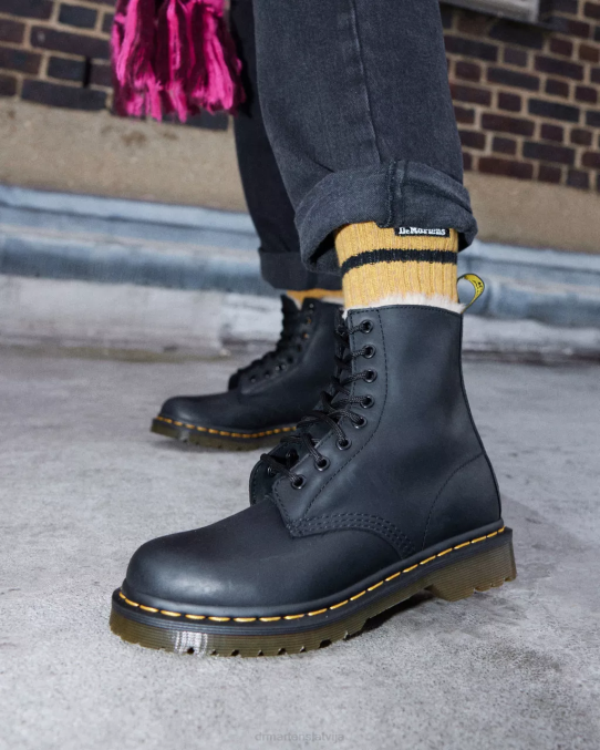 Dr. Martens apavi sievietes melni noslīpēts Vaiomings 1460. gada mākslīgās kažokādas šņorzābaki LHJP41
