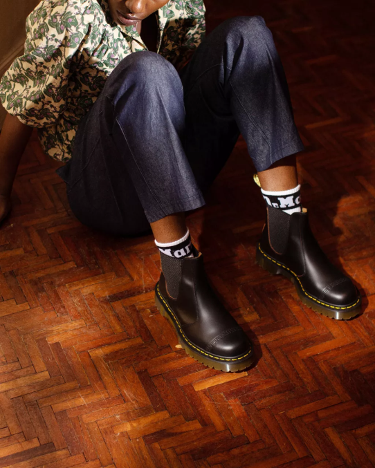 Dr. Martens apavi unisex melns quilons 2976 bex ražots Anglijā Chelsea zābaki ar purngalu LHJP194