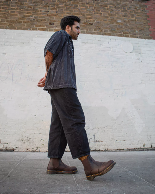 Dr. Martens apavi unisex tumši brūns trakais zirgs 2976 dzeltenā dūriena crazy zirga ādas Chelsea zābaki LHJP43