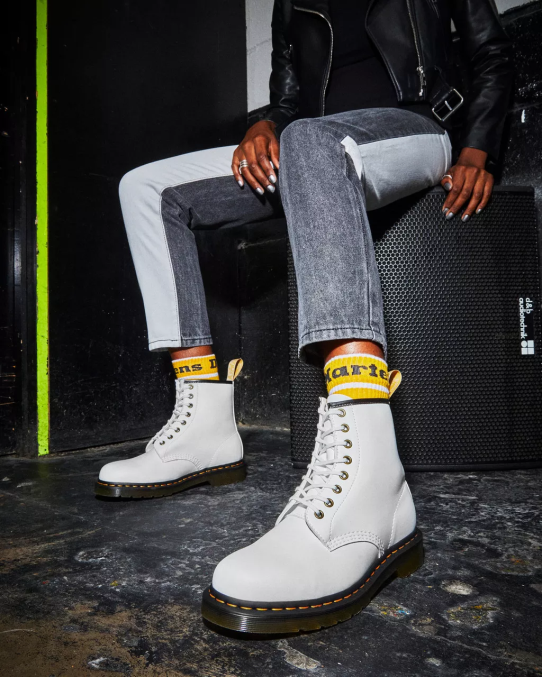 Dr. Martens apavi unisex balts kemble vegāniski 1460 kemble šņorzābaki LHJP115