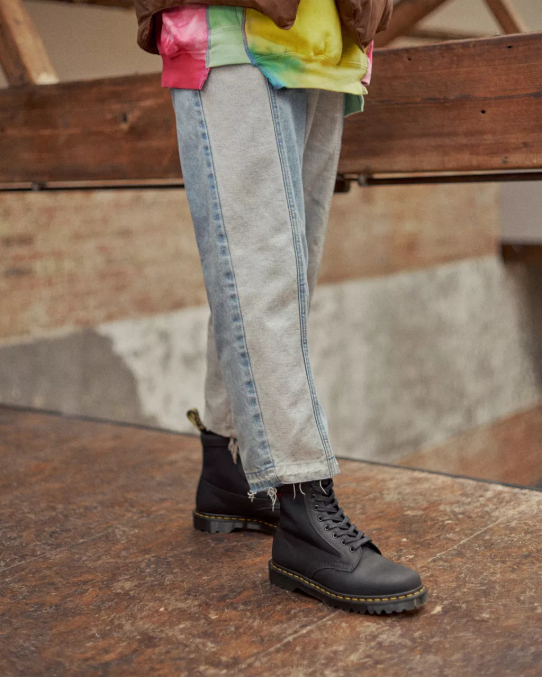 Dr. Martens apavi unisex melnā doku būvētava un ventilācija 1460 paneļa izgatavoti Anglijā ādas šņorzābaki LHJP99