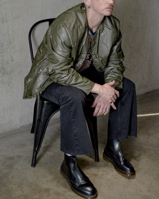 Dr. Martens apavi vīriešiem melni pulēti gludi cabbott gludie zābaki LHJP387